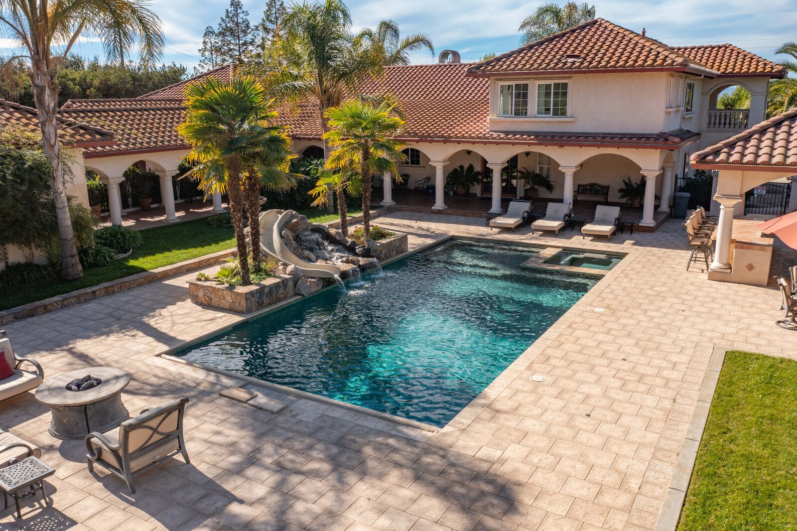 Photo 6 of 7 in The “Greenville Ranch Estate” on 6+ Acres with Three ...