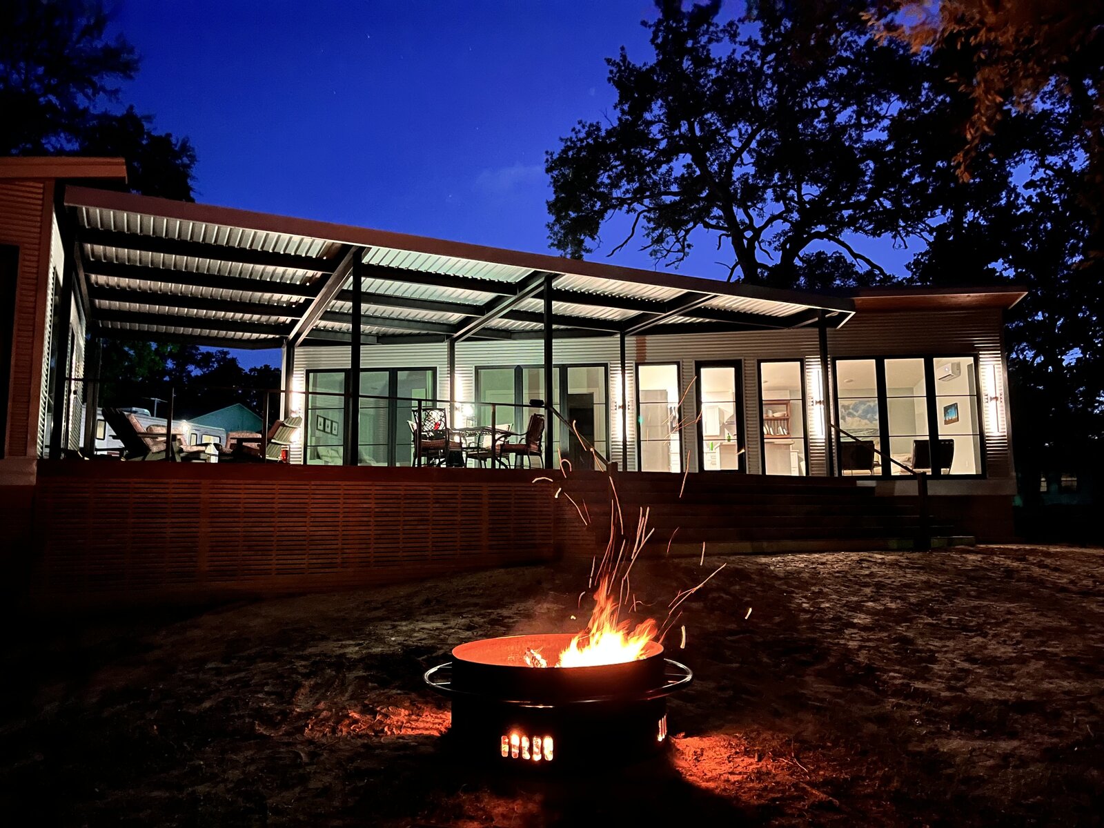 Cedar Creek Lake House (5 Photos) Dwell