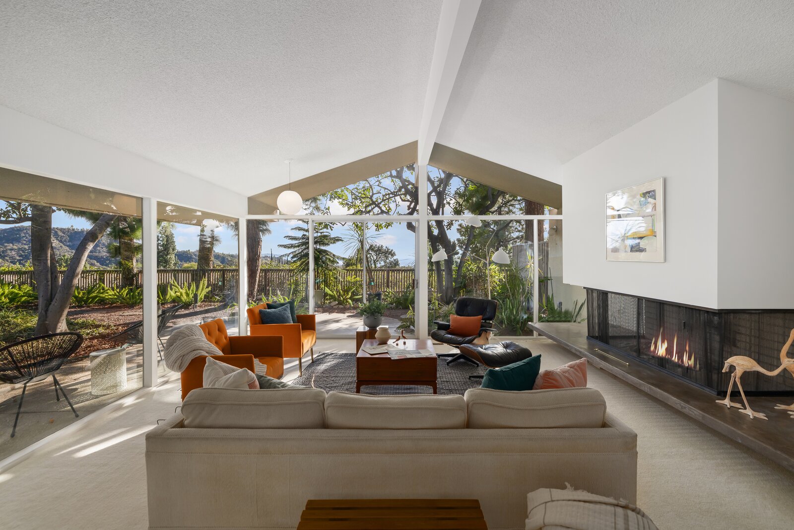 Photo 8 of 48 in John Galbraith Home For Sale by Ash Rizk Dwell