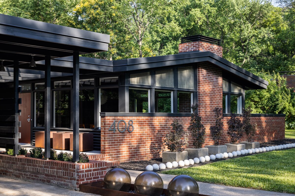 Photo 12 of 12 in MidCentury Modern Restoration by Hoke Ley Dwell