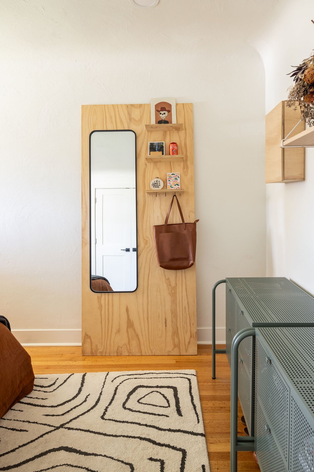 Photo 15 of 37 in 3191 W DENVER PLACE by Fantastic Frank - Dwell