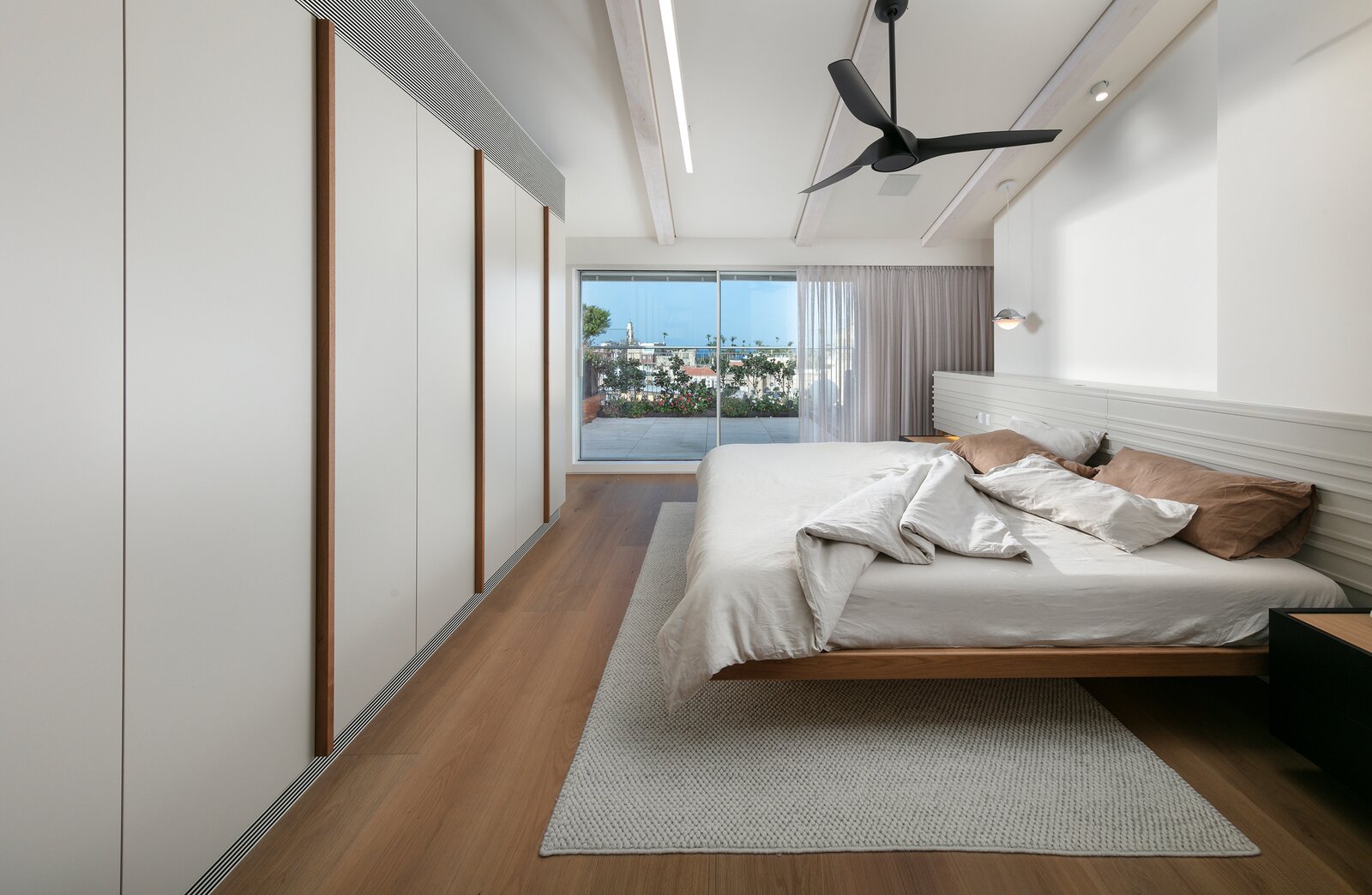 Image showcasing Photo 4 of 15 in The Penthouse with Balconies - This Penthouse Has a ...