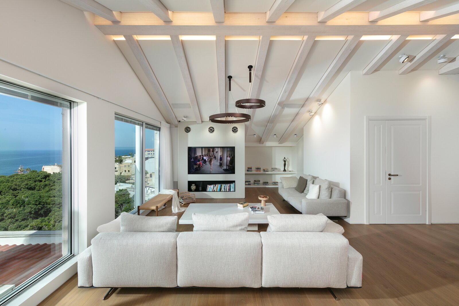 Houzz - Home Design, Decorating and Remodeling Ideas and Inspiration ... - Penthouse Apartment Design With Spacious Balconies