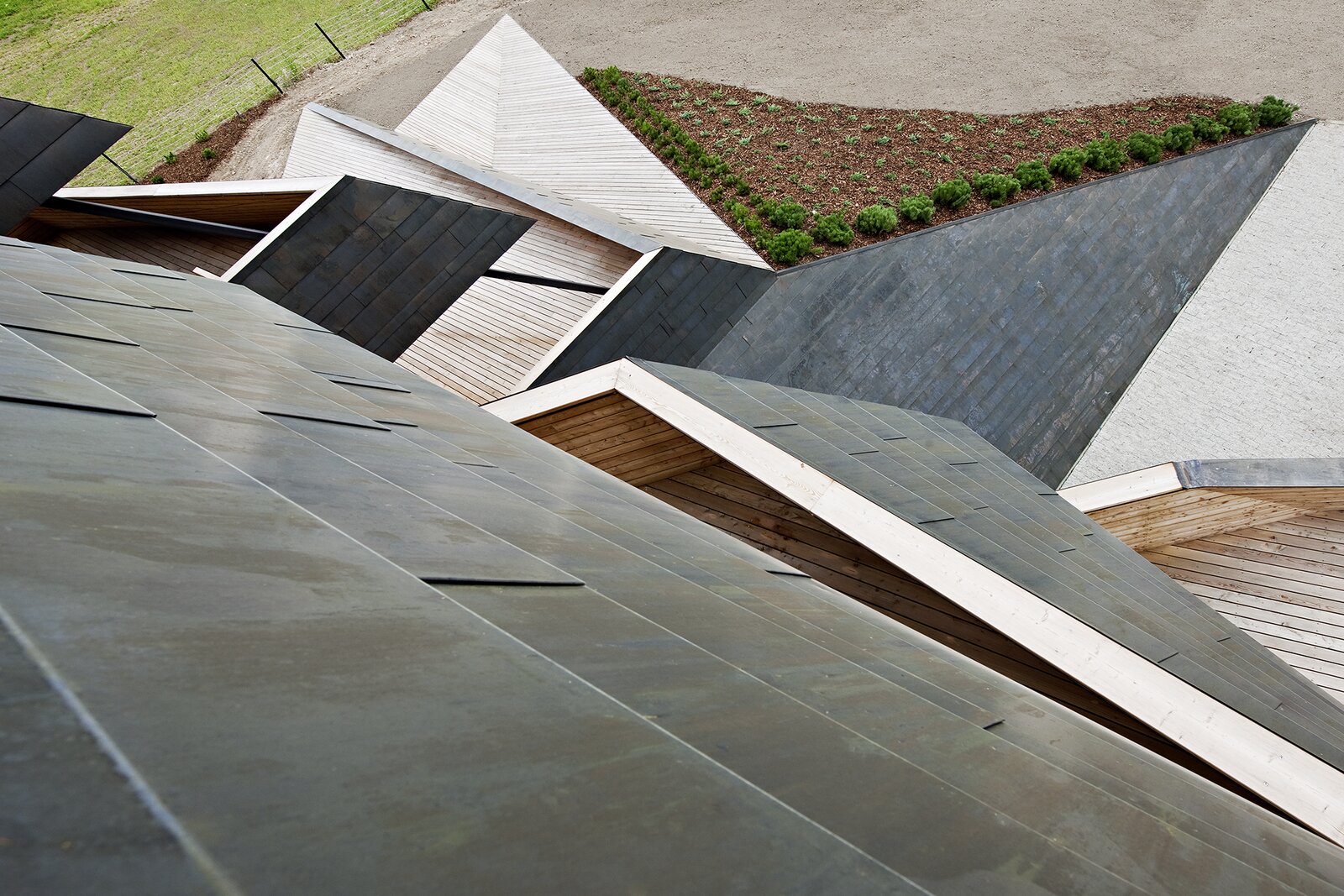 Photo 10 of 12 in DOLOMITENBLICK by Plasma Studio - Dwell