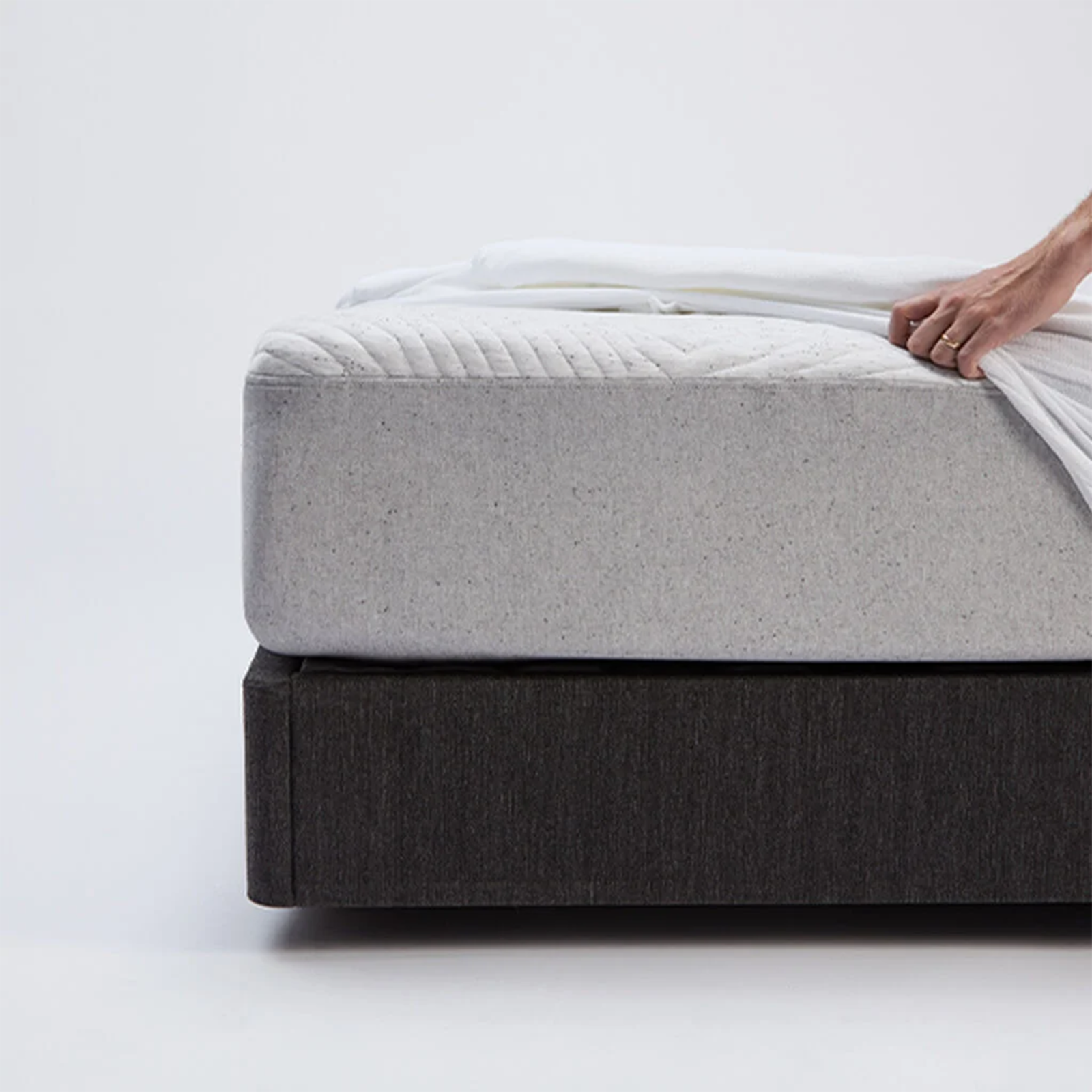 Casper BestSelling Hybrid Queen Bundle by Casper Dwell