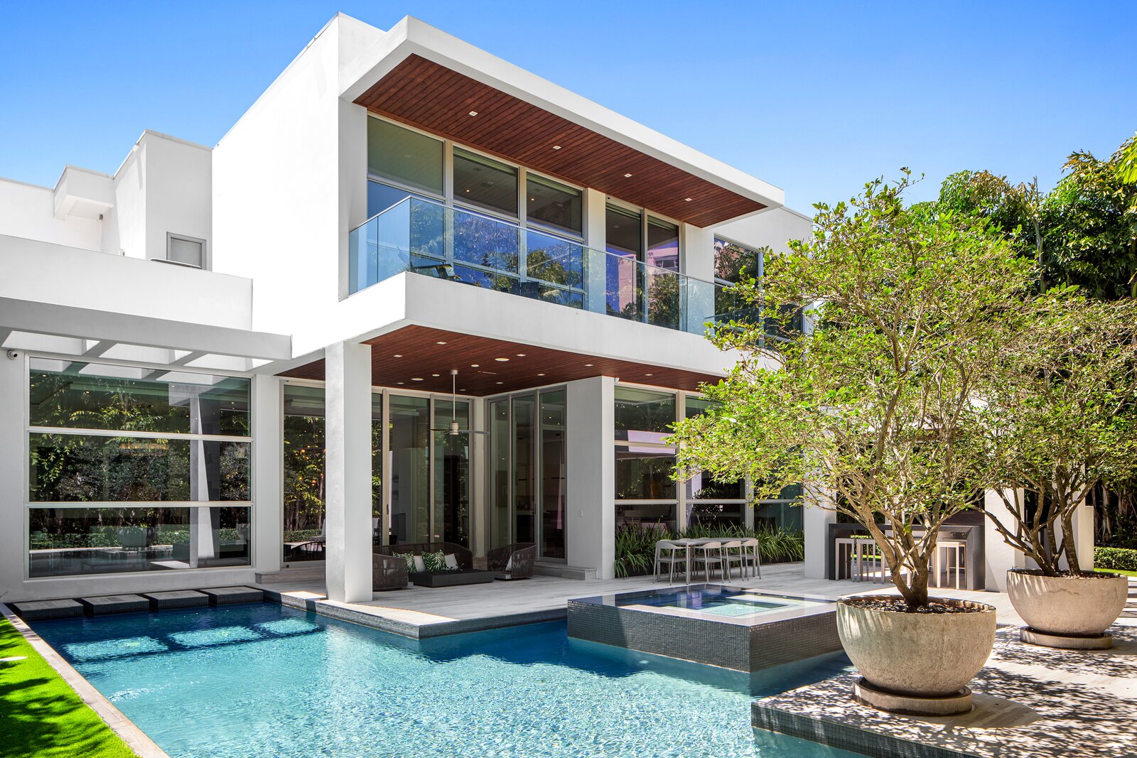 Picture of Coastal Contemporary Residence with Exceptional Design (7 Photos) - Dwell