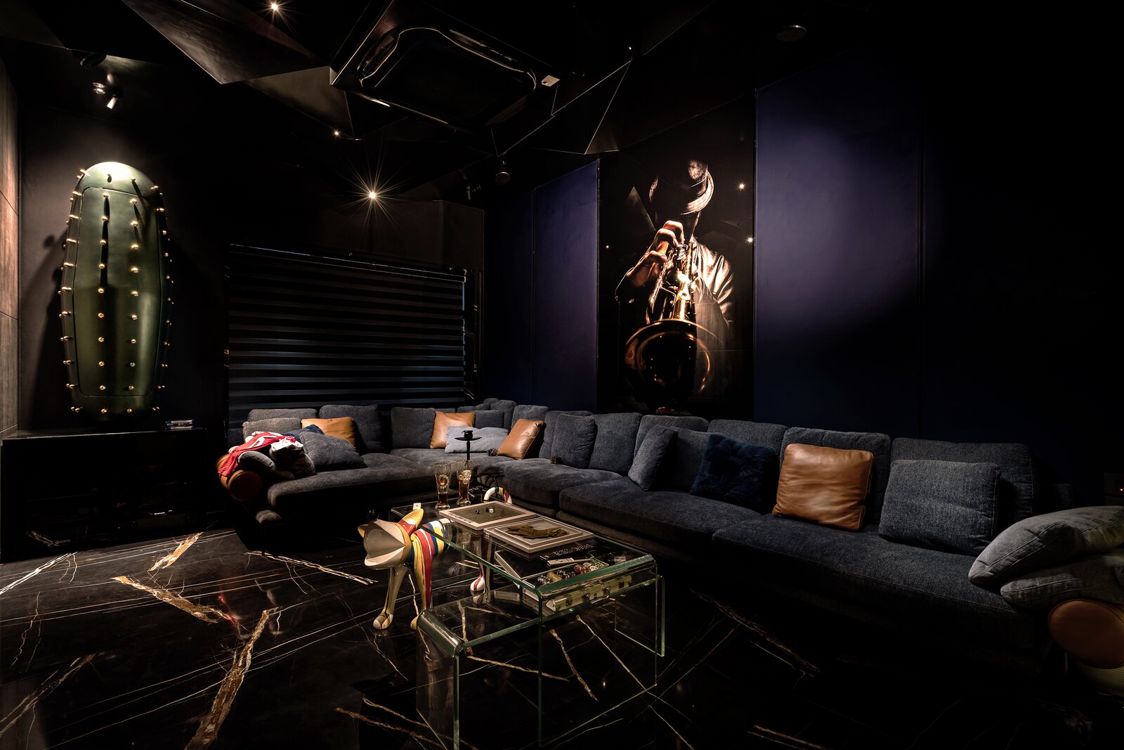 Enhancing Spaces with Creativity and Expression: Incorporating Art in ...