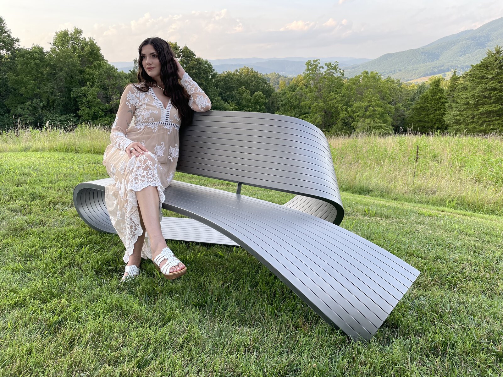 Lincoln Ribbon Bench (4 Photos) - Dwell