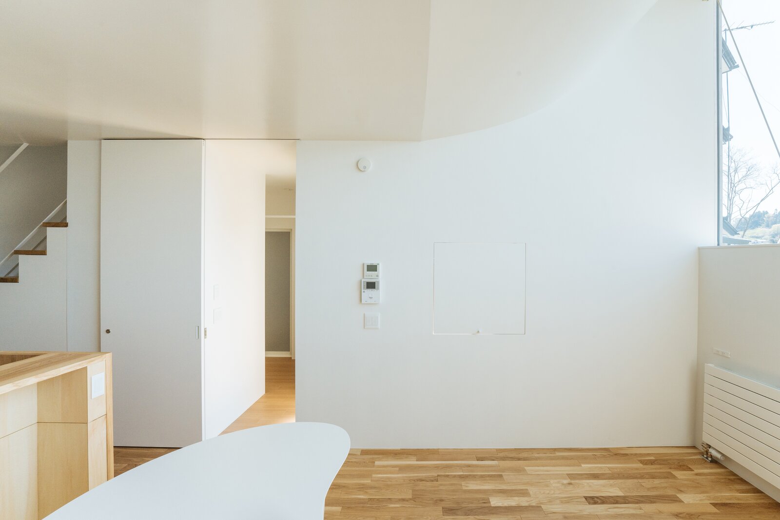 Image showcasing Photo 13 of 28 in A House With A Curved Ceiling by 株式会社NoMaDoS - Dwell