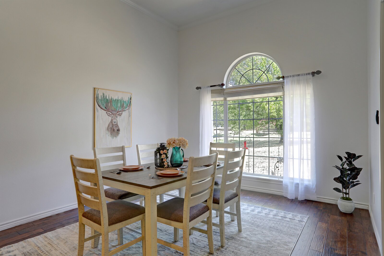 Photo 14 of 47 in Green Grove Lake Home on Lake Fork Emory Texas by