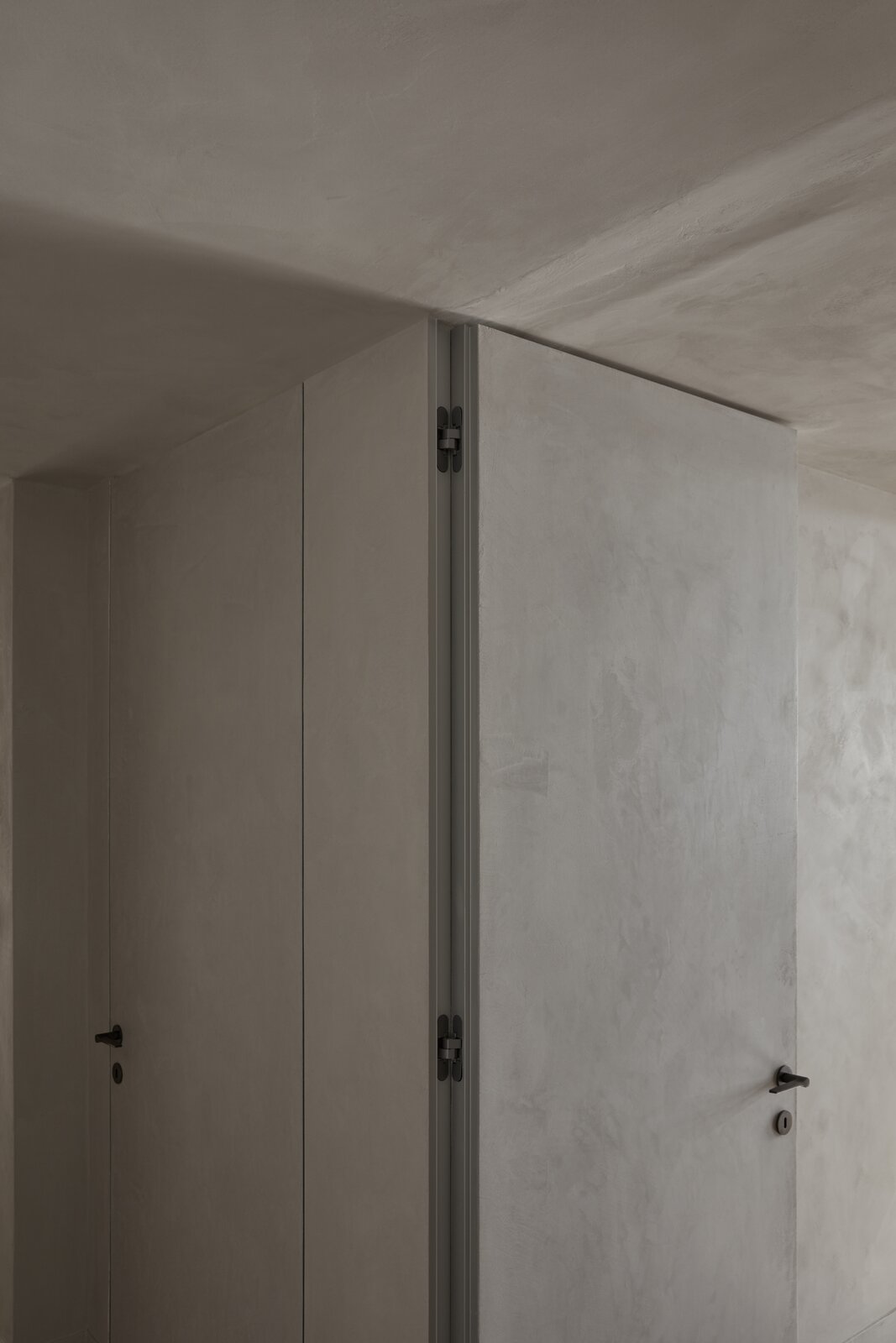 Photo 15 of 18 in Penthouse M by VSHD Design - Dwell