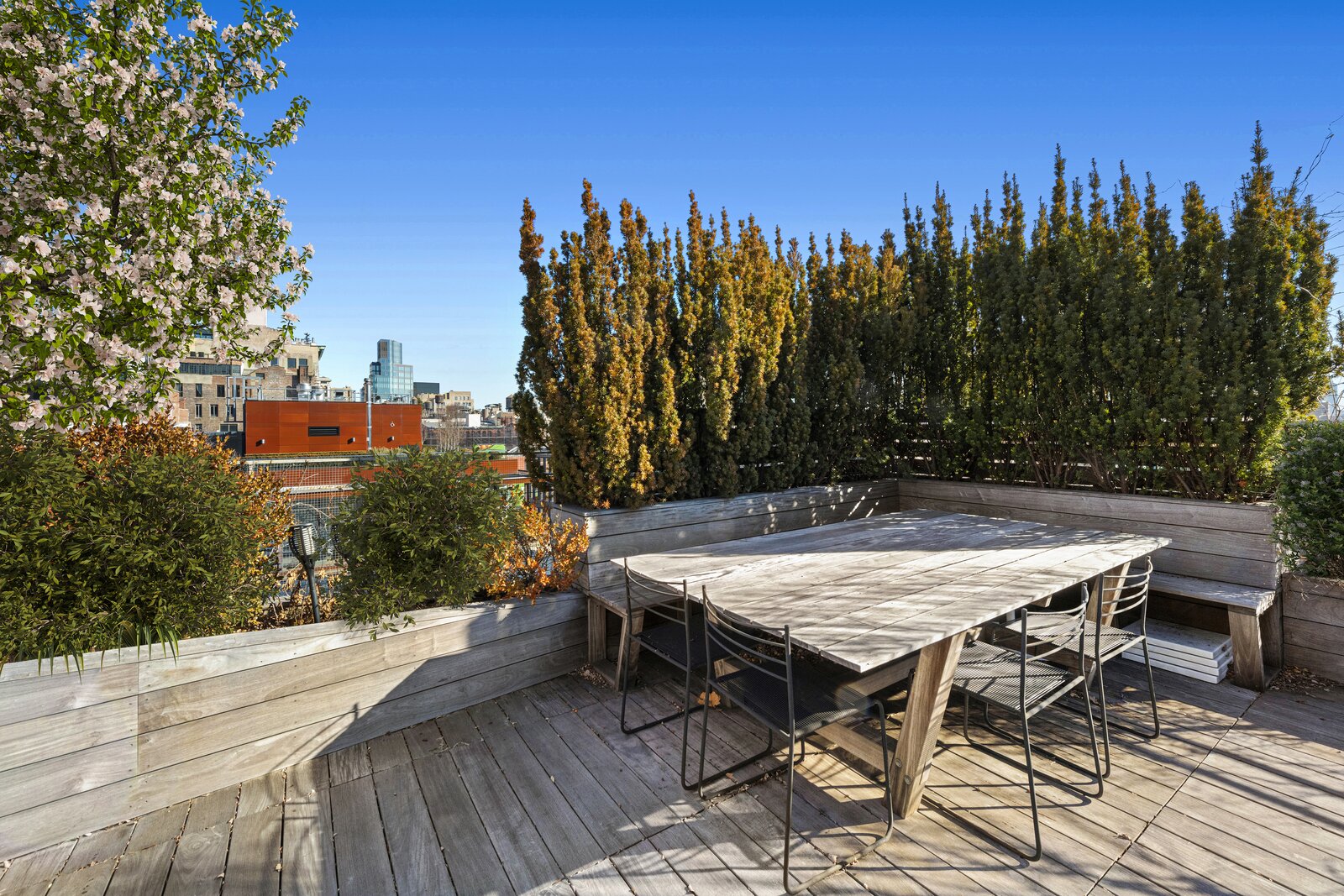 Image showcasing Plush Historic Penthouse Loft Downtown For Groups - Airbnb