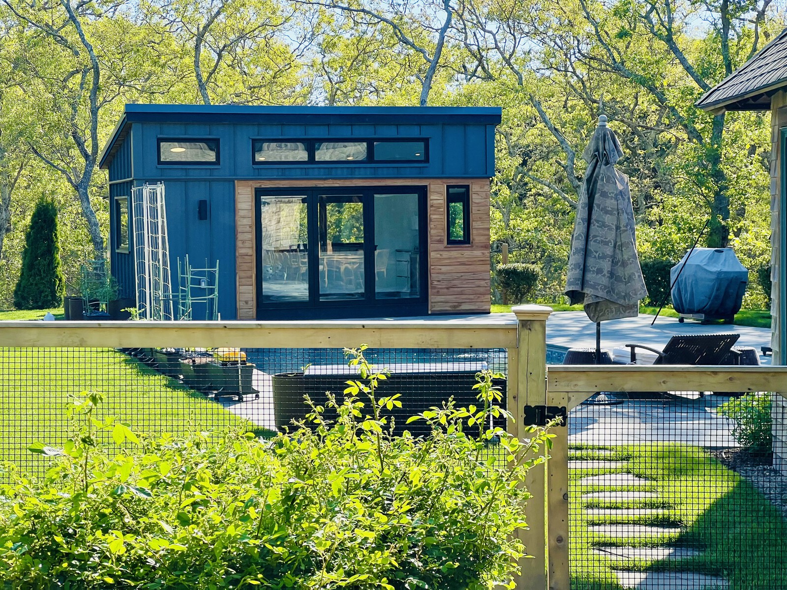 12 of the most inspiring off-grid hideaways - BBC Culture - Off Grid Luxury Apartment With Large Outdoor Spaces