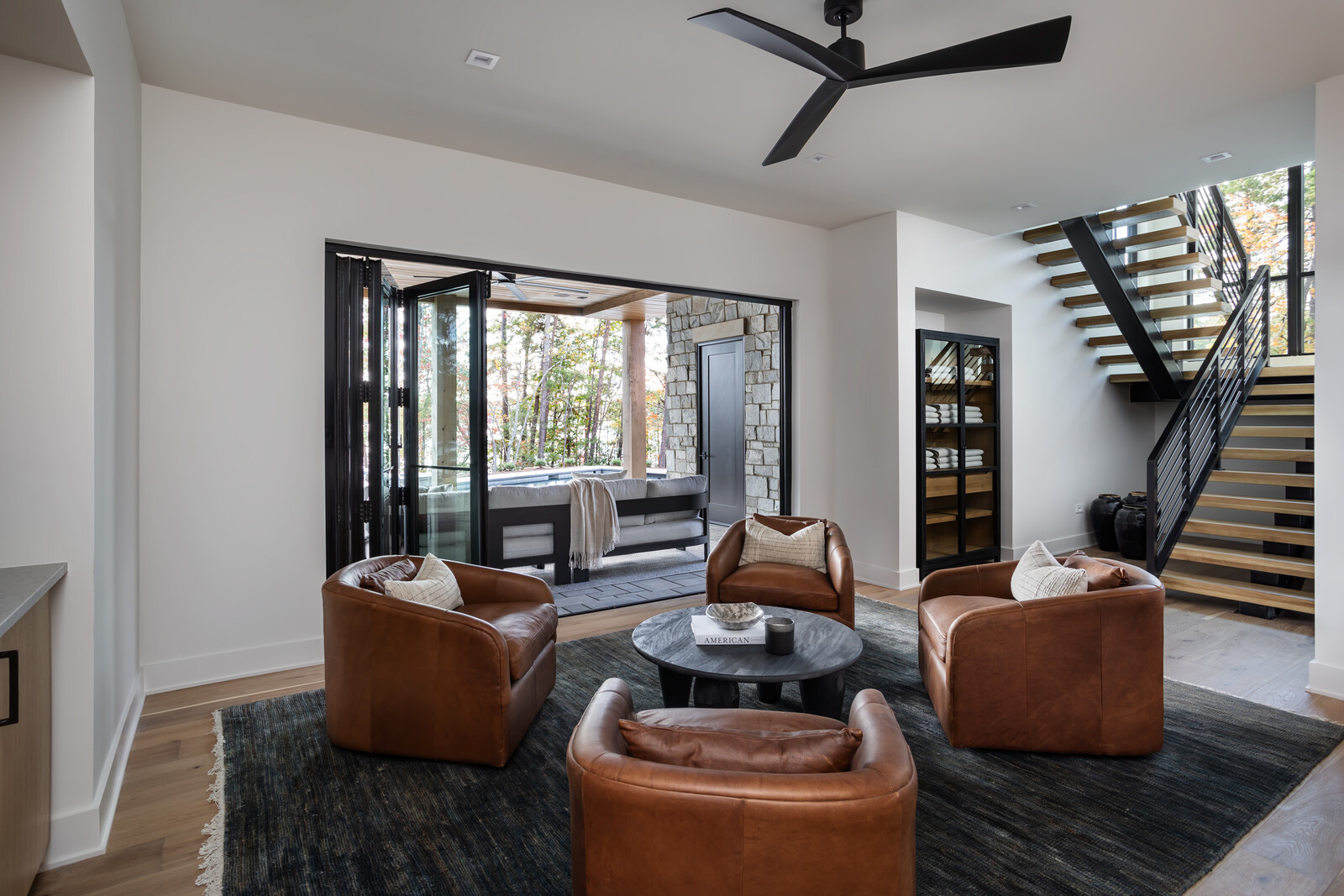 Photo 17 of 24 in Keowee Lakehouse by Brad Ramsey Interiors - Dwell