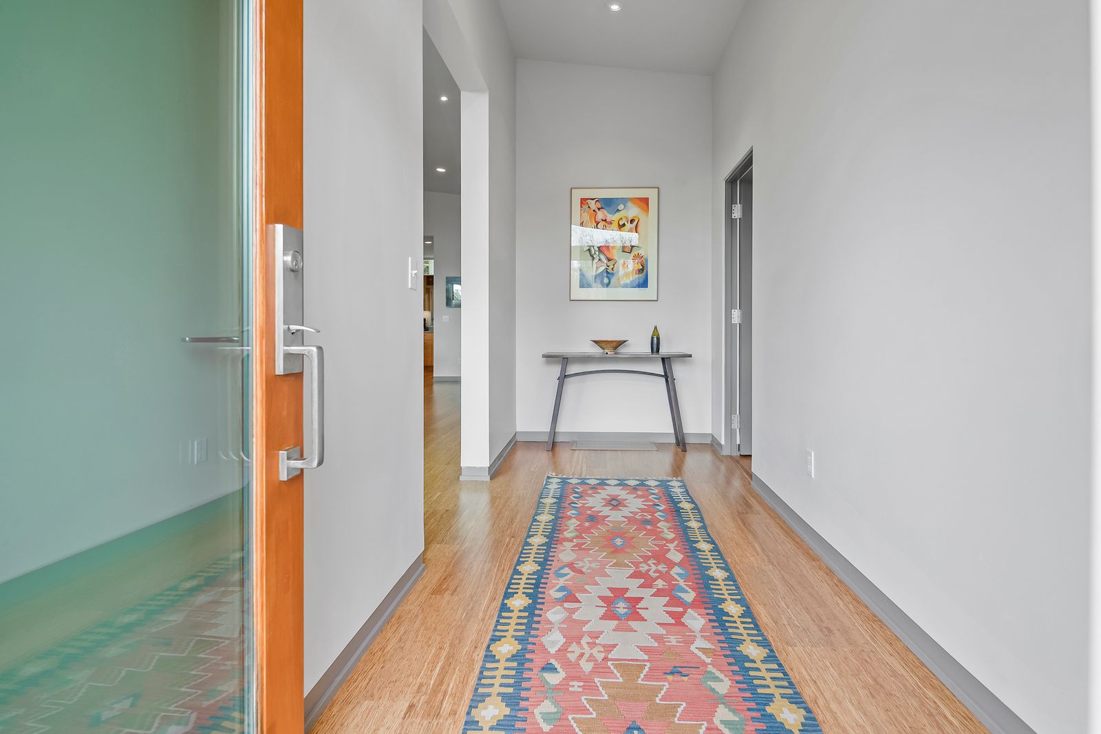 photo-2-of-15-in-for-sale-3741-sw-sweetbriar-modern-house-by-lance