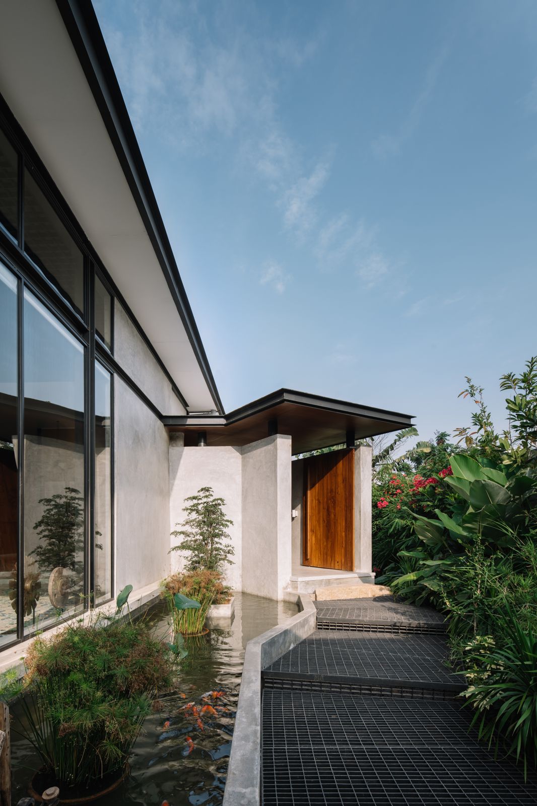 Photo 2 of 31 in Beacon by Studio Inscape - Dwell