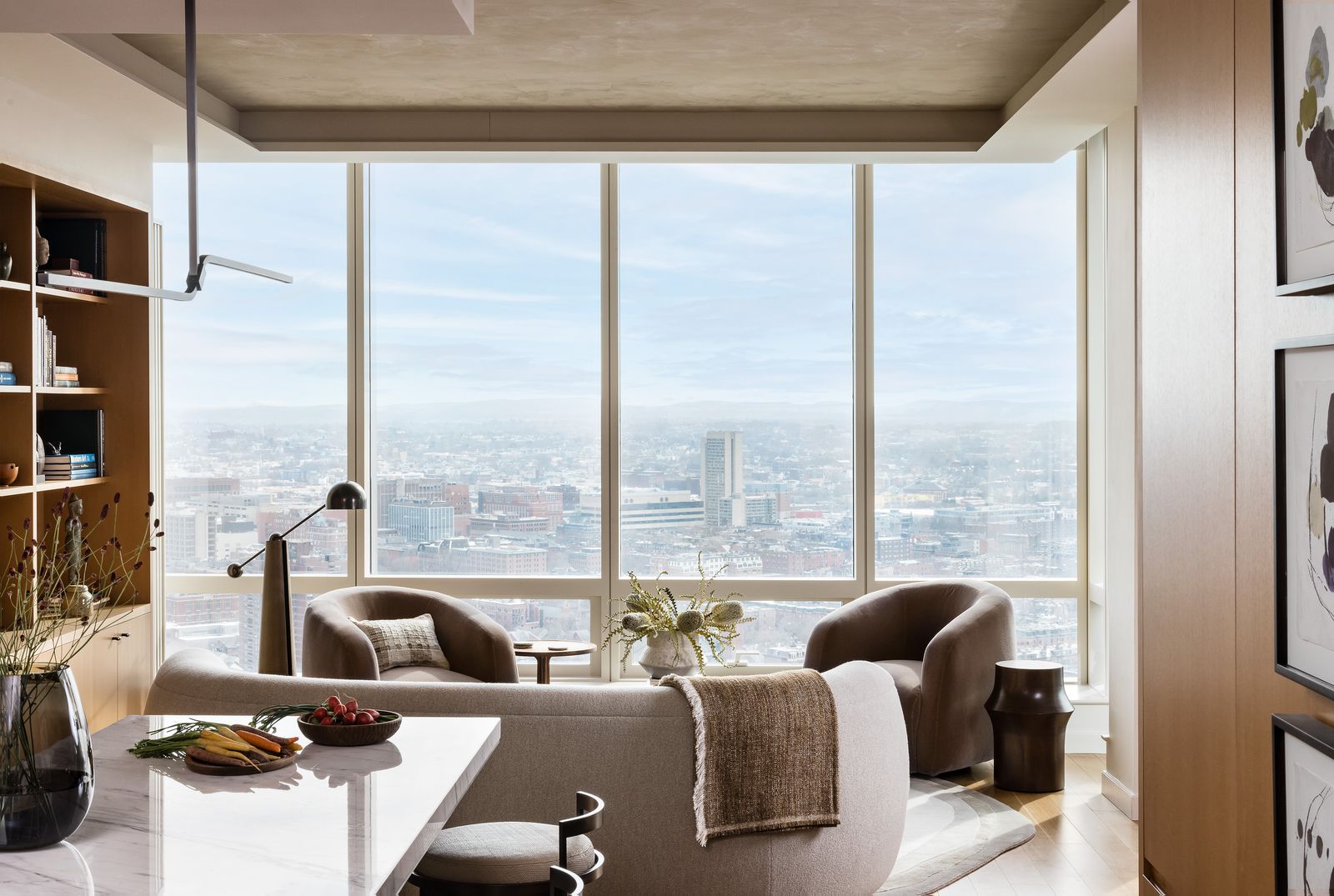 Back Bay Pied-à-Terre (14 Photos)
